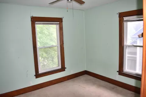 Bedroom - 2113 14th St, Moline, IL 61265 photo 2 of 4
