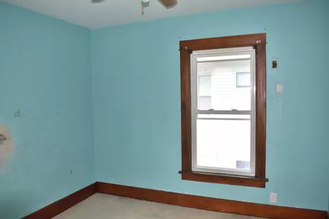 Bedroom - 2113 14th St, Moline, IL 61265 photo 1 of 4