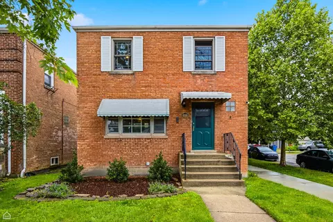 6558 N Troy St, Chicago, IL 60645