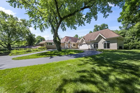 26347 W Il Route 22, Barrington, IL 60010