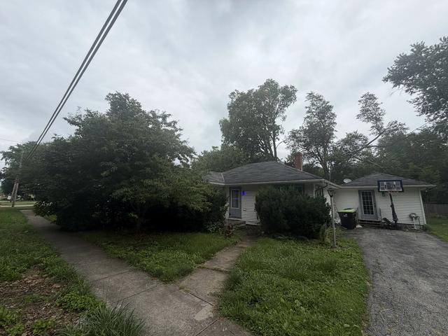 407 N 1st St, Fairbury, IL 61739