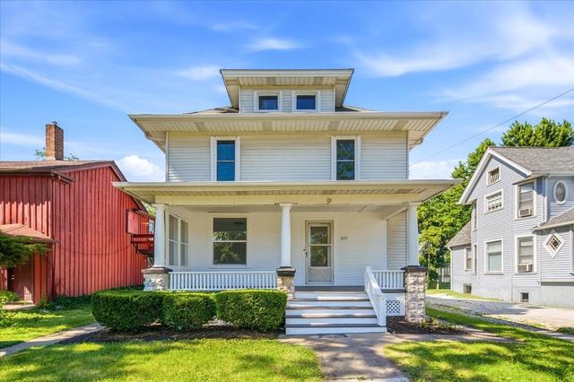 311 North Ave, Naperville, IL 60540