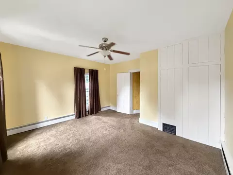 Bedroom - 625 W Ringold St, Freeport, IL 61032 photo 3 of 4