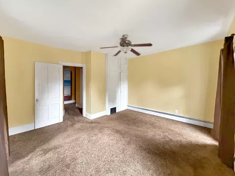 Bedroom - 625 W Ringold St, Freeport, IL 61032 photo 4 of 4