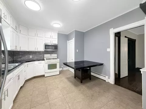 Kitchen - 625 W Ringold St, Freeport, IL 61032 photo 1 of 3