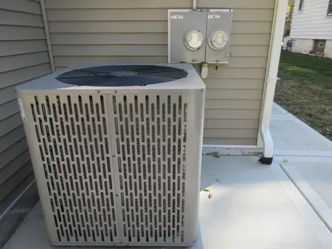 Exterior - 369 S Chicago Ave, Kankakee, IL 60901 photo 8 of 9