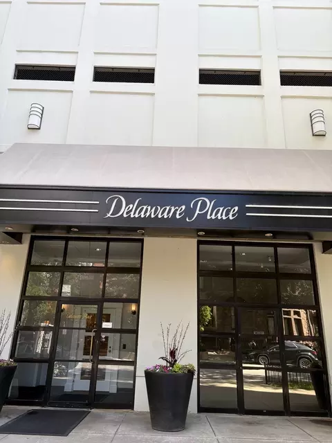 33 W Delaware Pl #335, Chicago, IL 60610