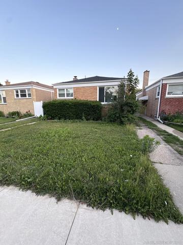 2909 W Howard St, Chicago, IL 60645