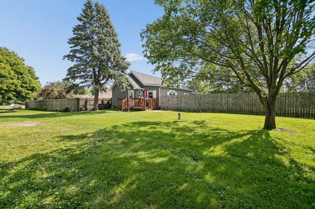 51 West St, Union Hill, IL 60969