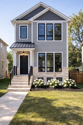 4616 N Claremont Ave, Chicago, IL 60625