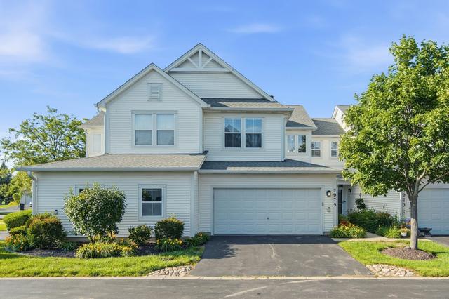 2975 Falling Waters Ln, Lindenhurst, IL 60046