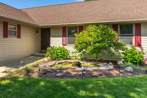 2738 Becker Dr, Peru, IL 61354 photo 6