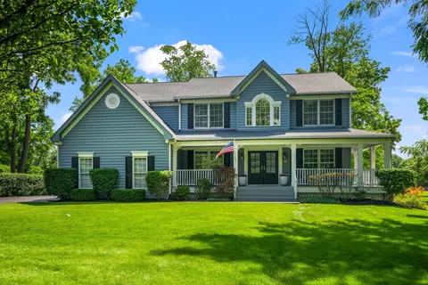 2733 N Elm Ln, Arlington Heights, IL 60004
