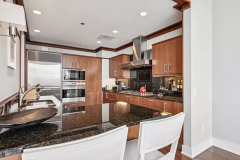 Kitchen - 401 N Wabash Ave #55F, Chicago, IL 60611 photo 3 of 3