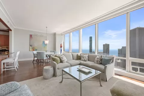 Living - 401 N Wabash Ave #55F, Chicago, IL 60611 photo 2 of 6