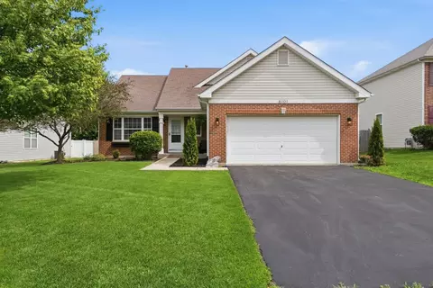 8101 Limestone Ct, Joliet, IL 60431