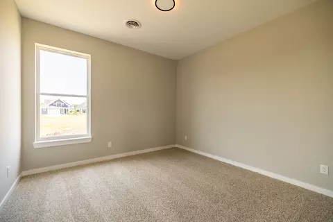 Bedroom - 12 Redbud Row, Ottawa, IL 61350 photo 4 of 8
