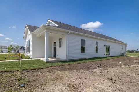 Exterior - 12 Redbud Row, Ottawa, IL 61350 photo 4 of 5