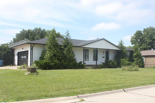 816 Oaklawn Ave, East Moline, IL 61244