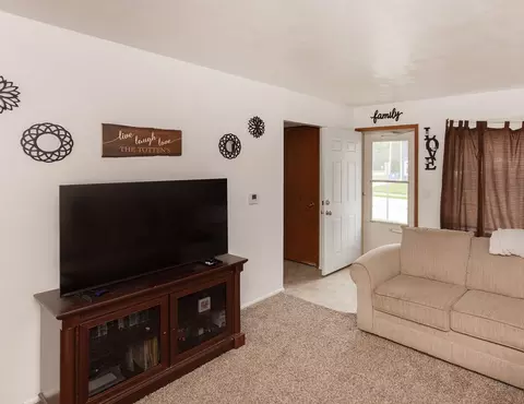 100 W Spring St, Eldridge, IA 52748 photo 33