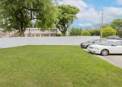 100 W Spring St, Eldridge, IA 52748 photo 5