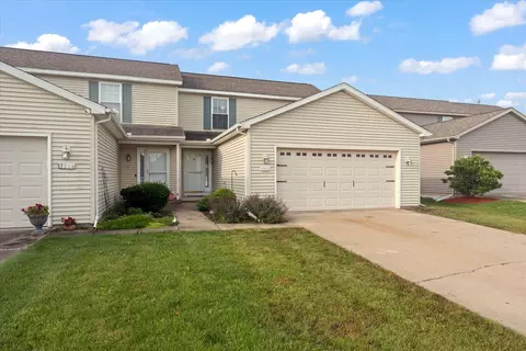 3903 Balmoral Dr, Champaign, IL 61822