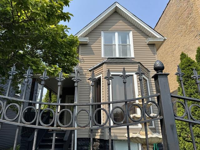 3908 N Bernard St, Chicago, IL 60618