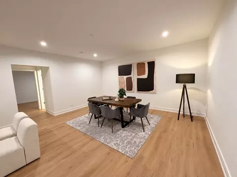 Dining - 880 Bittersweet Dr, Northbrook, IL 60062 photo 4 of 4
