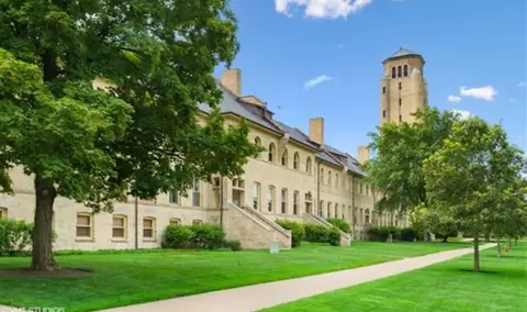 154 Leonard Wood S #213, Highland Park, IL 60035