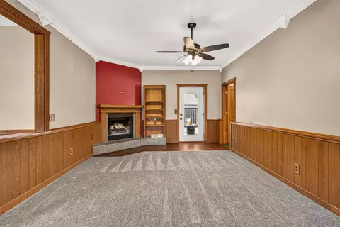 Living - 718 E Chestnut St, Monticello, IL 61856 photo 2 of 3