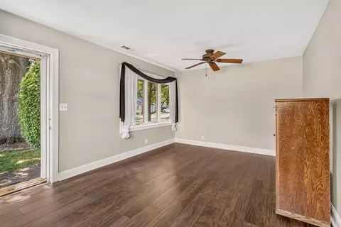 Living - 718 E Chestnut St, Monticello, IL 61856 photo 1 of 3