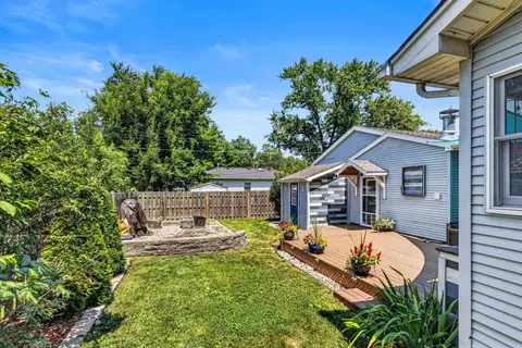 Exterior - 718 E Chestnut St, Monticello, IL 61856 photo 7 of 7