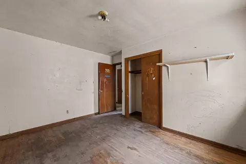 Bedroom - 233 4th St E, Milan, IL 61264 photo 5 of 6