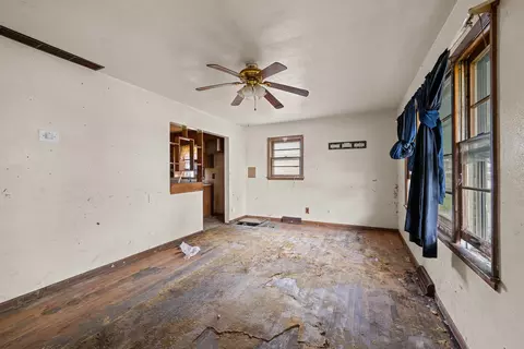 Living - 233 4th St E, Milan, IL 61264 photo 1 of 5