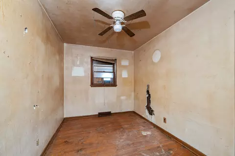 Bedroom - 233 4th St E, Milan, IL 61264 photo 6 of 6