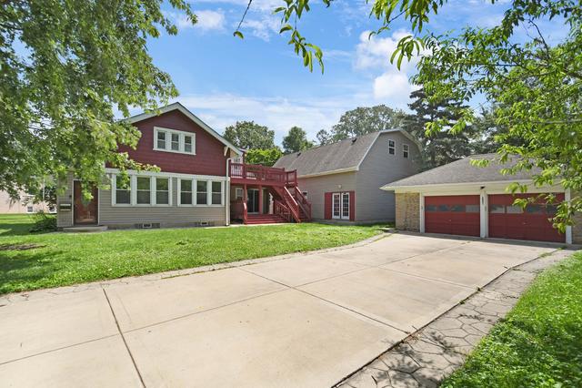 12851 Clinton St, Blue Island, IL 60406