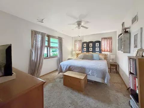 Bedroom - 807 E Illinois St, Freeport, IL 61032 photo 1 of 6