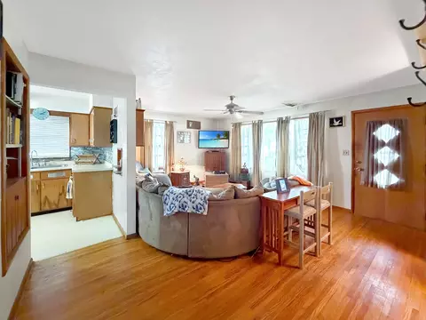 Living - 807 E Illinois St, Freeport, IL 61032 photo 2 of 2