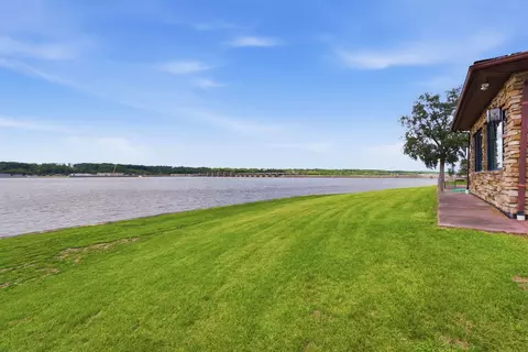View/Area - 1501 State Ave, Hampton, IL 61256 photo 1 of 9