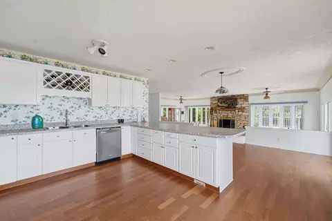 Kitchen - 1501 State Ave, Hampton, IL 61256 photo 3 of 3