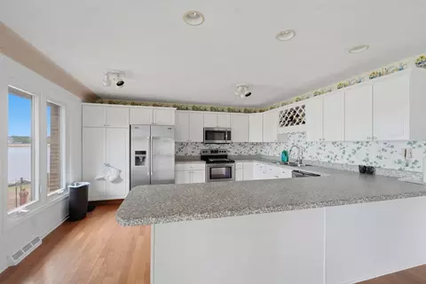 Kitchen - 1501 State Ave, Hampton, IL 61256 photo 1 of 3