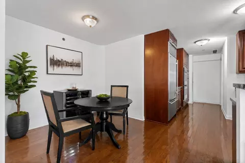 Dining - 21 E Huron St #2803, Chicago, IL 60611 photo 4 of 5