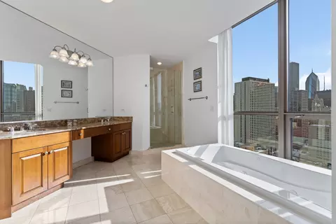 Bath - 21 E Huron St #2803, Chicago, IL 60611 photo 2 of 6