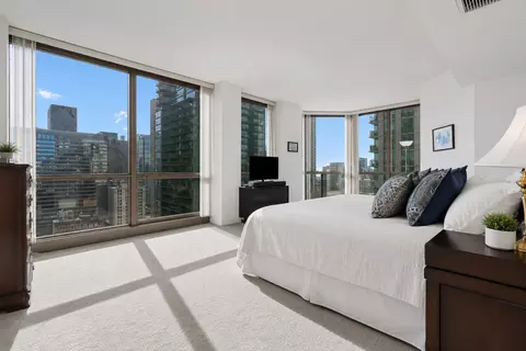 Bedroom - 21 E Huron St #2803, Chicago, IL 60611 photo 1 of 5