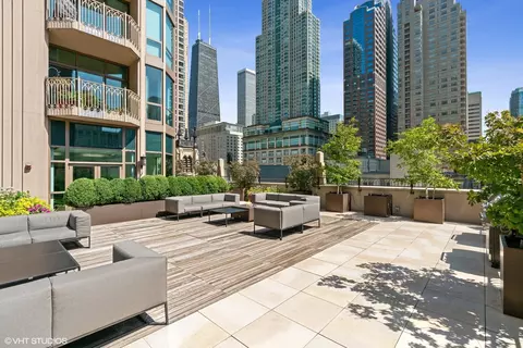 Exterior - 21 E Huron St #2803, Chicago, IL 60611 photo 6 of 6