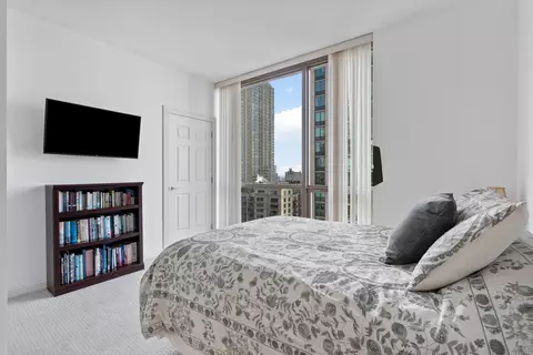 Bedroom - 21 E Huron St #2803, Chicago, IL 60611 photo 4 of 5
