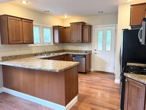 25 Westclox Ave, Peru, IL 61354 photo 10