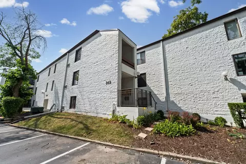 342 W Miner St #1A, Arlington Heights, IL 60005