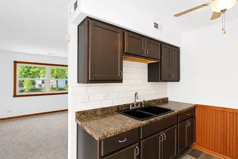 320 Joan Ct #D, Bartlett, IL 60103 photo 13