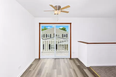 320 Joan Ct #D, Bartlett, IL 60103 photo 9